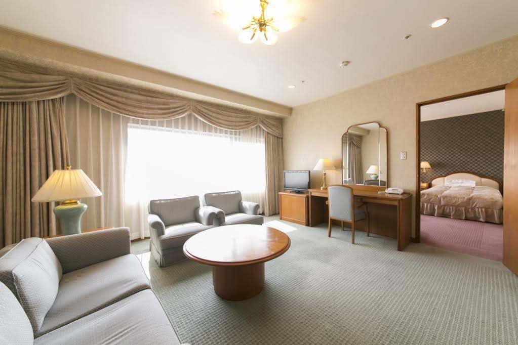 Meitetsu Komaki Hotel Экстерьер фото